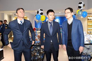 CBA官网显示：张峻豪和李虎翼新赛季将分别身披11号和37号球衣